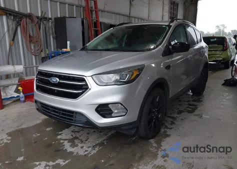 2017 Ford Escape Se из США, поврежденный, VIN 1FMCU0GDXHUC18120